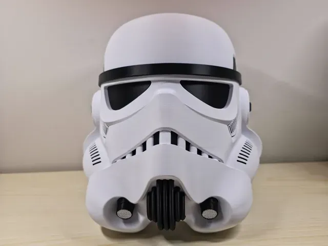 Stormtrooper Helmet one piece — Image 3 of 4
