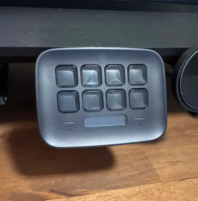 Elgato Stream Deck Neo mount for Balolo Desk Shelf — Фото 2 из 8