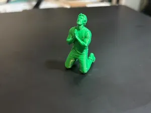 diorama miniature - praying man