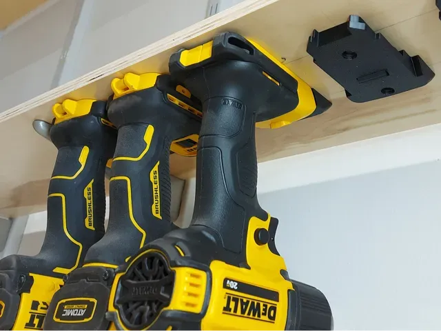 Dewalt 20V tool mount, with clip