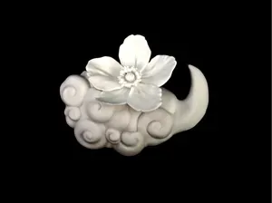 Windflower Riding the Clouds (Magnetic Brooch)