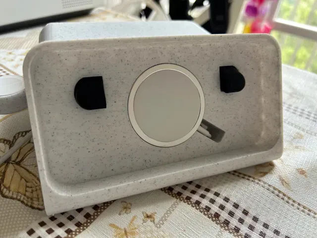 3-in-1 Apple Charger Dock – iPhone Watch Pods — Фото 3 из 5