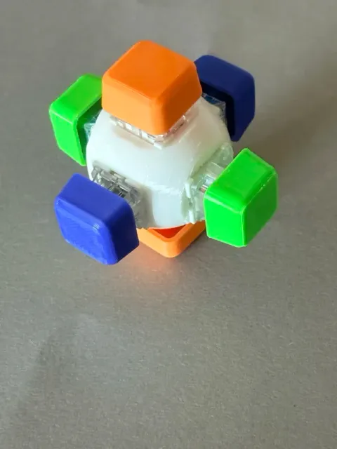 Mini 6-Key Clicker – Pocket Mechanical Fidget — Image 4 of 4