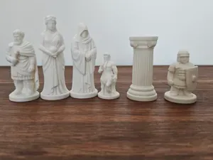 Imperial Roman Chess Set - Myth & History