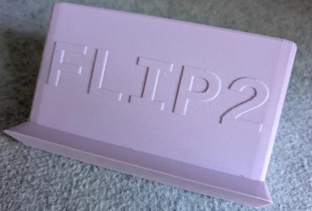 Retroid Flip2 Stand — Image 4 of 7