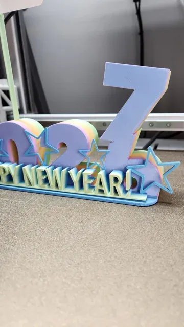 New Year's 2027 Table Topper With Reserve Card — Image 7 of 10