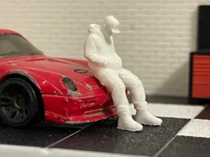 figure_sitting