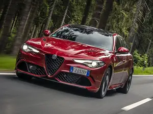modellino GIULIA Alfa Romeo Quadrifoglio 1:40