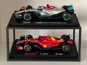 Bburago f1 1:43 Scale Diecast Display Stand