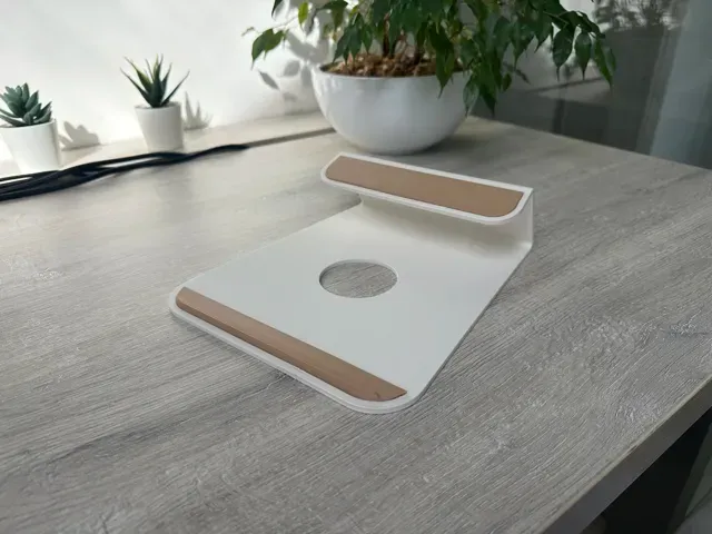 Ergonomic Laptop Stand – Simple & Strong — Фото 10 из 14