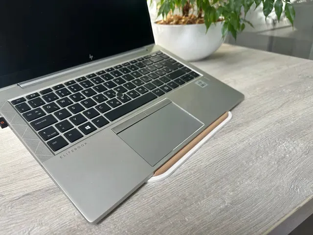 Ergonomic Laptop Stand – Simple & Strong — Фото 6 из 14