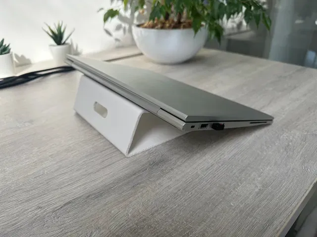 Ergonomic Laptop Stand – Simple & Strong — Фото 7 из 14