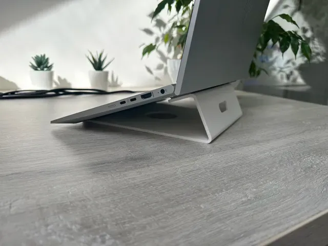 Ergonomic Laptop Stand – Simple & Strong — Фото 5 из 14