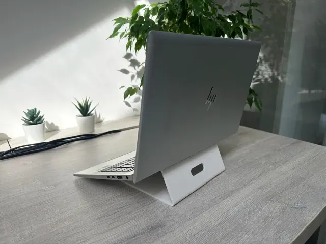Ergonomic Laptop Stand – Simple & Strong — Фото 3 из 14