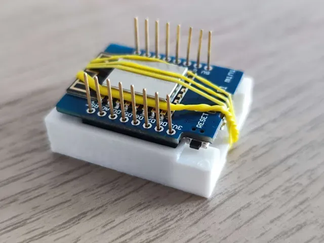 WeMos D1 Mini ESP8266 solder holder — Image 2 of 4