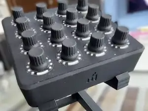 Midi Fighter Twister Stand - Above Keyboard