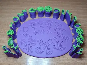 Little stamp for clay flowers and leaf 3.