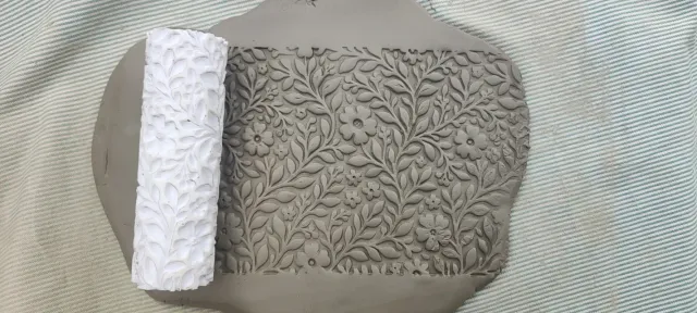 Texture Roller - Brambly Blossom — Image 2 of 2