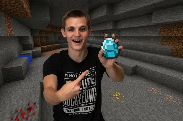 Minecraft Diamond! (Double sided) — Image 3 of 9