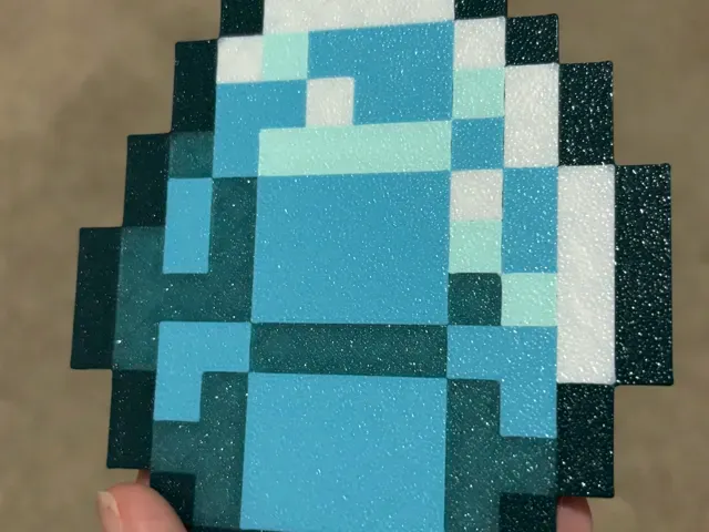 Minecraft Diamond! (Double sided) — Image 8 of 9