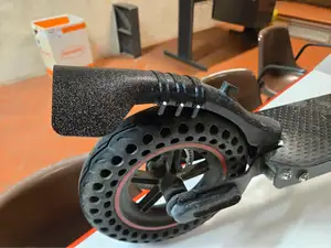 Paraschizzi per scooter (monopattino) elettrico