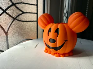 Pumpkin Pal Jack-o-lantern