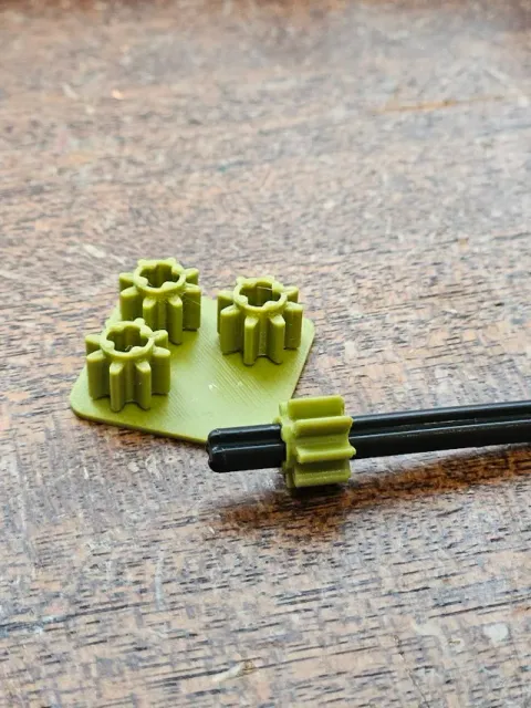 small LEGÓ Technic compatible gear — Image 5 of 5