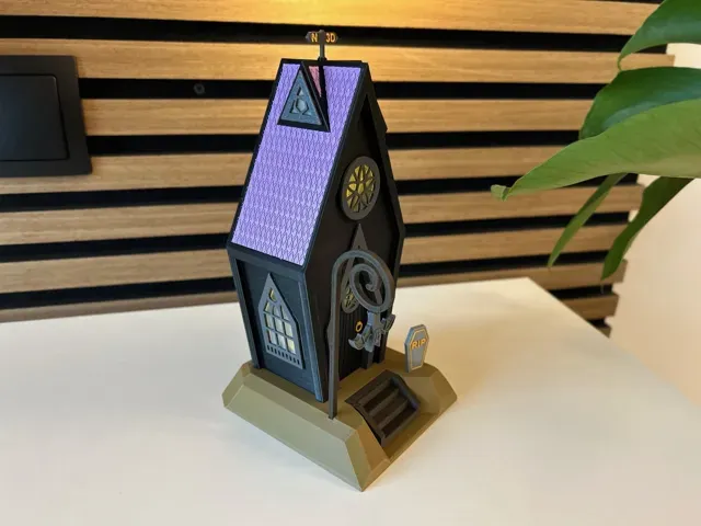 Creepy Halloween Coffin Fairy-House (illuminated) — Image 6 of 6