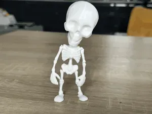 Articulated cute skeleton (print in place)