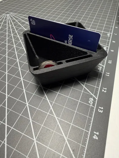Renault 4/5 e-tech - small compartment insert (UK) — Image 5 of 6
