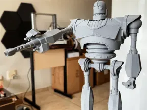 IRON GIANT Attack Mode