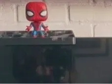monito\tv shelf