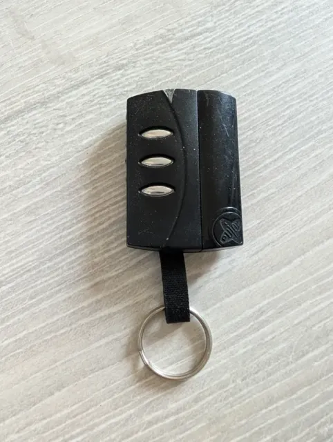 Pujol Vario Garage opener holder Tesla Model 3/Y — Фото 6 из 6