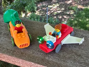 Balloon Minifig Car - Air Powered Toy