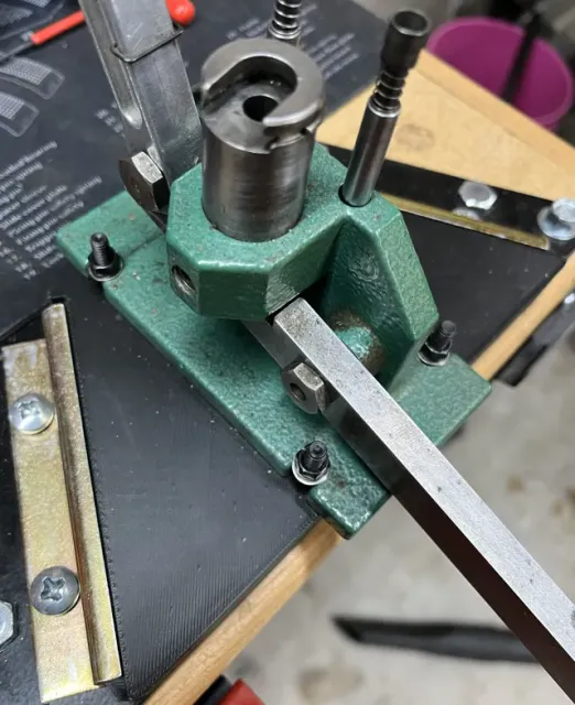 Lee Precision Mount Adaptable Mount for Benchplate — Фото 2 из 2
