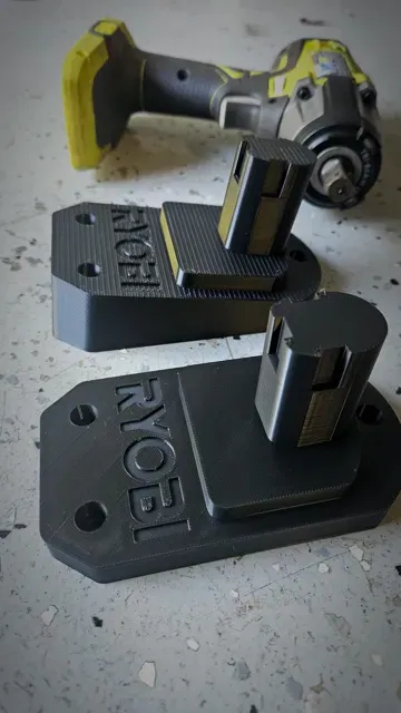 Ryobi Tool Wall Mount, Angled So it won't Fall Off — Фото 10 из 14