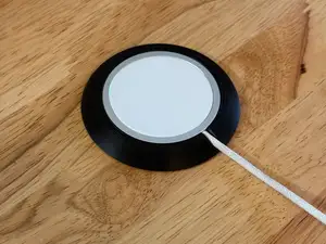 Minimalist MagSafe Holder Charger Stand