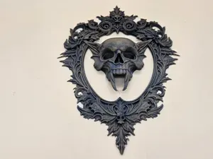 Gothic Skull Ornament – Wanddeko im düsteren Stil