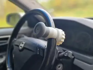 Steering wheel knob