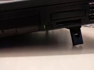 Thinkpad (Laptop) leg / stand