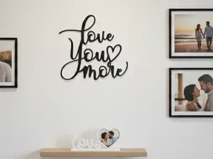 "Love You More" – Wanddekoration (24x24 cm)