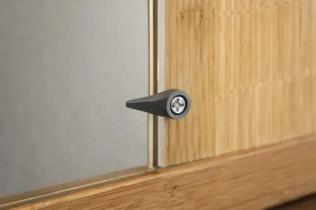 Cabinet Glass Pane Clip (Customizable Dimensions) — Image 5 of 9
