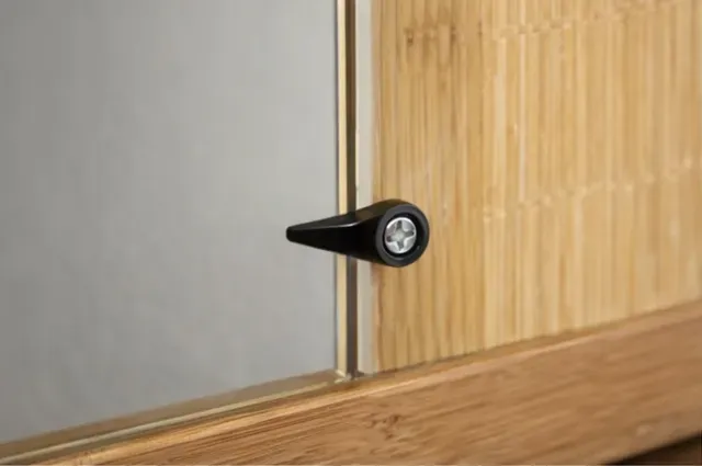 Cabinet Glass Pane Clip (Customizable Dimensions) — Image 2 of 9