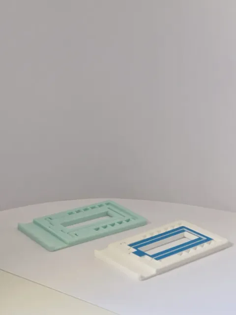Foldable Phone/Tablet Stand — Image 12 of 14