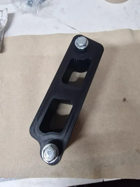Throttle Riser Ford Fiesta ST Mk8 — Image 2 of 8
