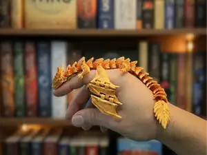 Articulated golden Dragon "Andarna"