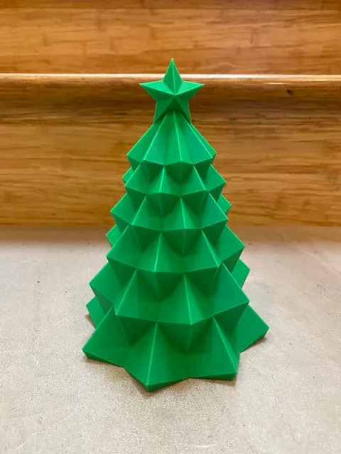 Geometric Christmas Tree With Star — Image 2 of 5