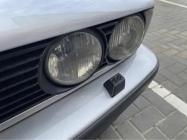 BMW E34 Headlight Washer