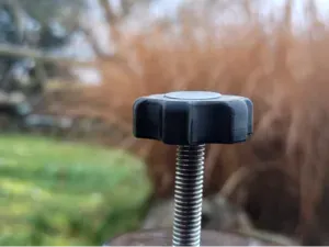 Knob for hex screws