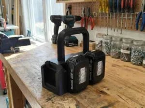 Makita 18V 6-Battery Organizer